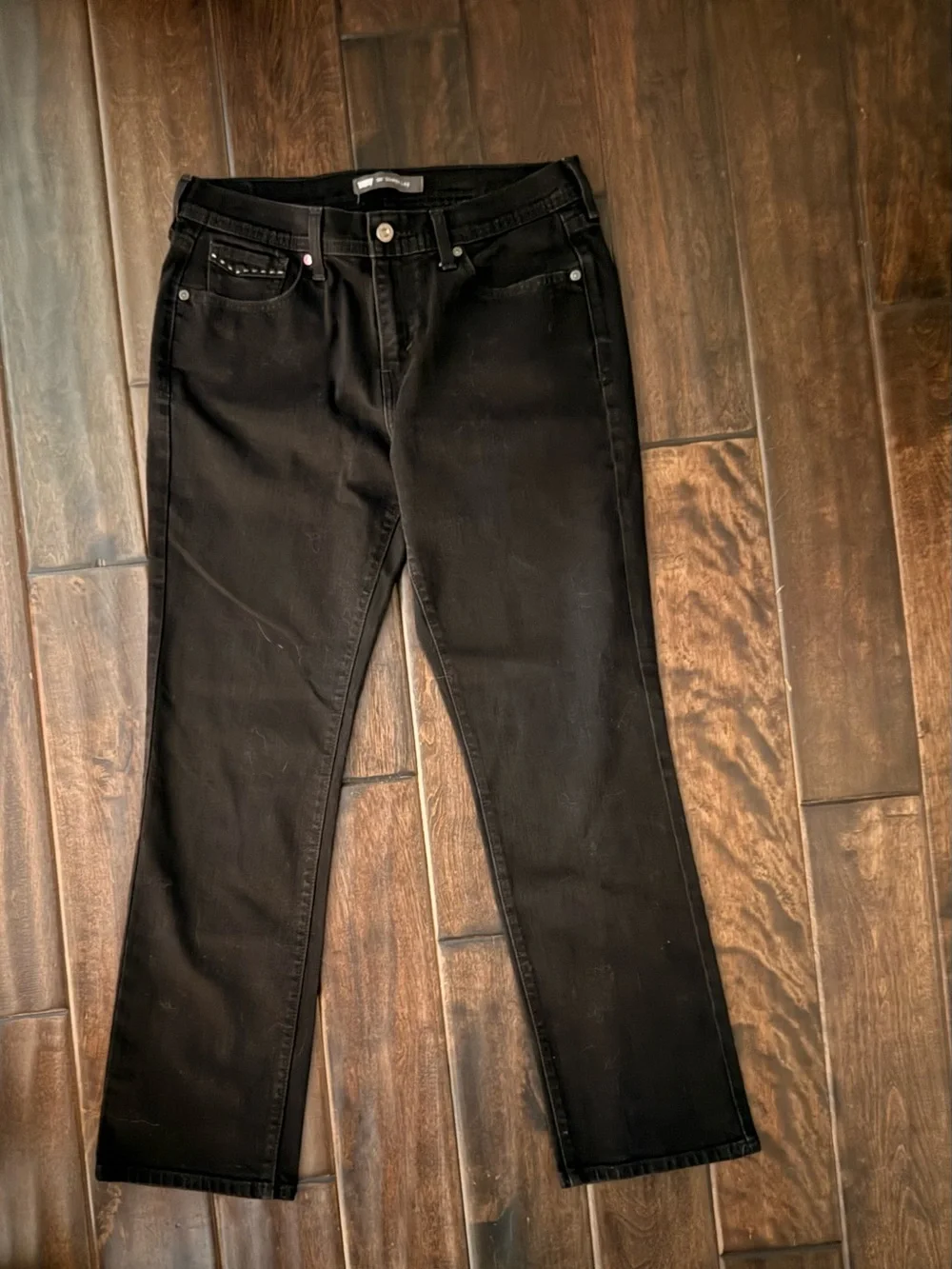 Black 505 straight legs jeans. Size 10 length 28”